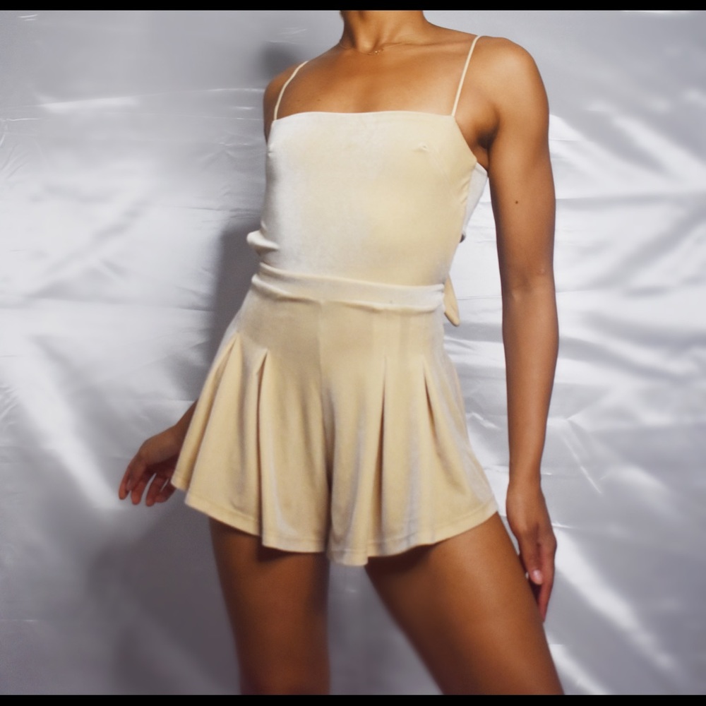 Velour cream romper 🦋